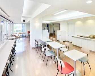 Comfort Inn Himeji Yumesakibashi - Himeji - Ravintola