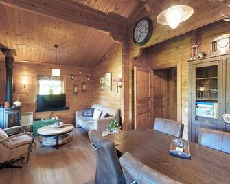 Cosy holiday home for 4 people on the Veluwe - Hulshorst - Dining room