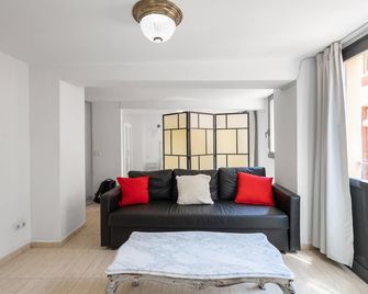 Wonderful loft centre Manresa - Manresa - Living room