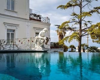 Luxury Villa Excelsior Parco - Capri - Piscina
