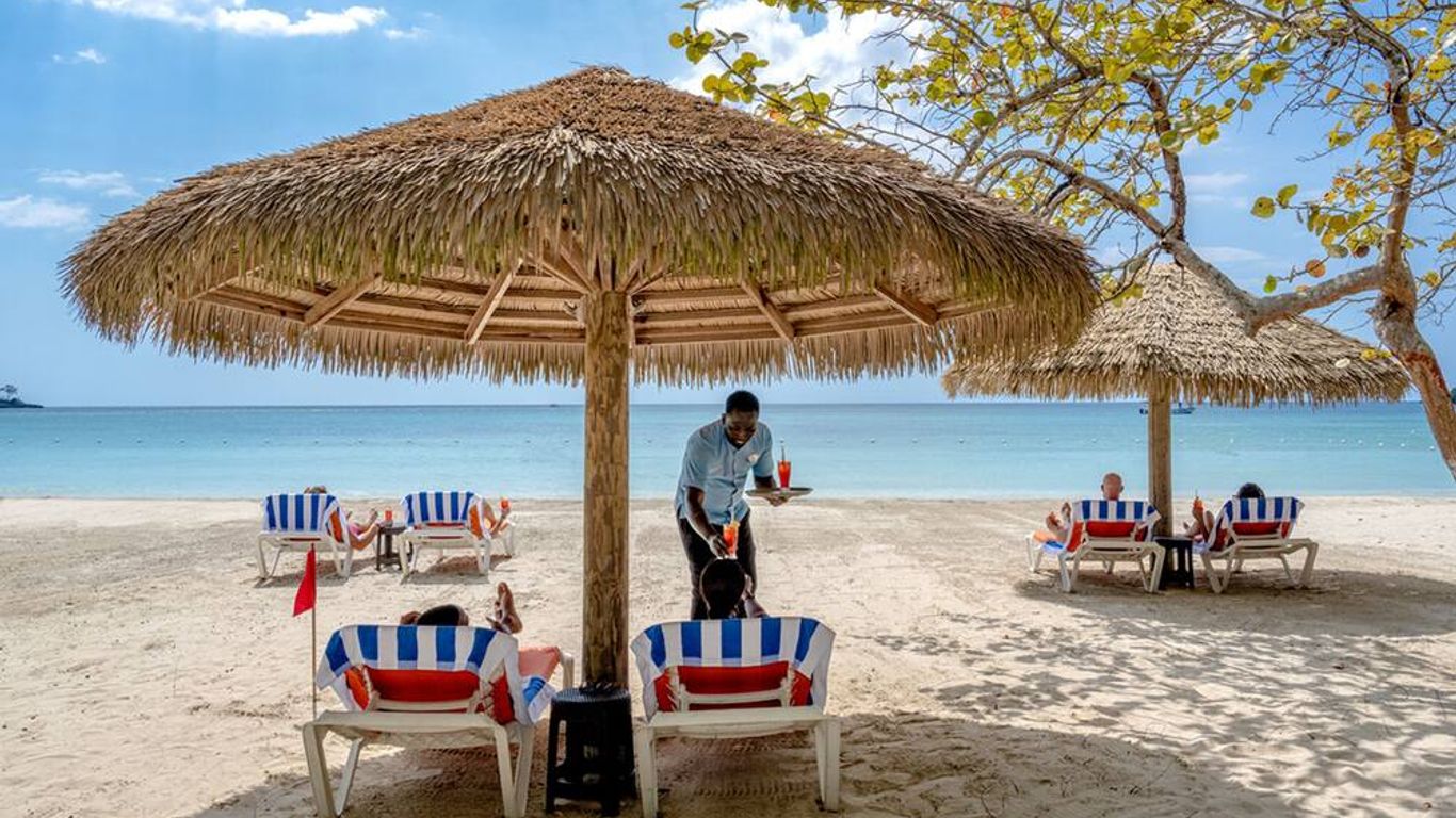 صن ست آت ذا بالمز ريزورت - للكبار فقط - شامل جميع الخدمات