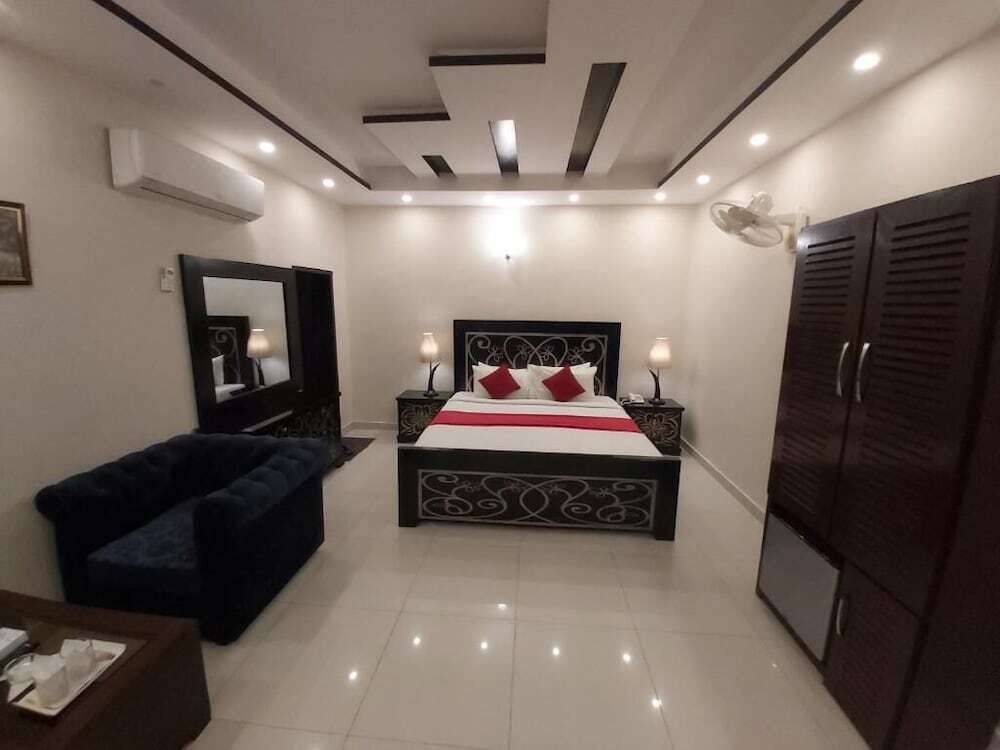 ميرونا هوتلز جولبيرج