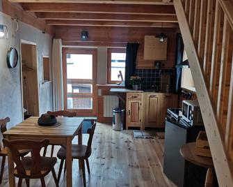 Le Gîte des Fours - Ambronay - Comedor