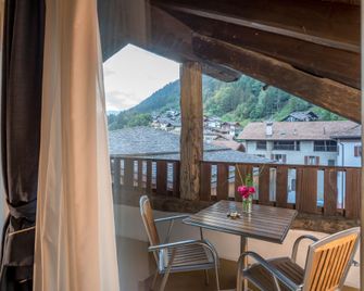 Palazzo Lodron Bertelli. Dimora Storica & Spa - Caderzone - Балкон