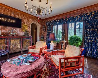The Terrace Carriage House, A Place Like No Other! - Natchez - Sala de estar