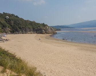 Rhos Deiniol - Porthmadog - Beach