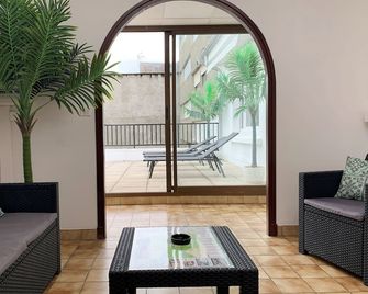 Appart Soleil T6 140m2 proche Sanctuaire - Lourdes - Living room