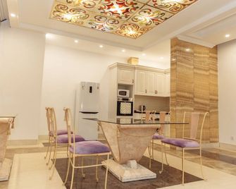 Sulo Apartments - Atyrau - Dining room