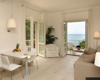 Residence La Dolce Vita - Maiori - Sala de estar
