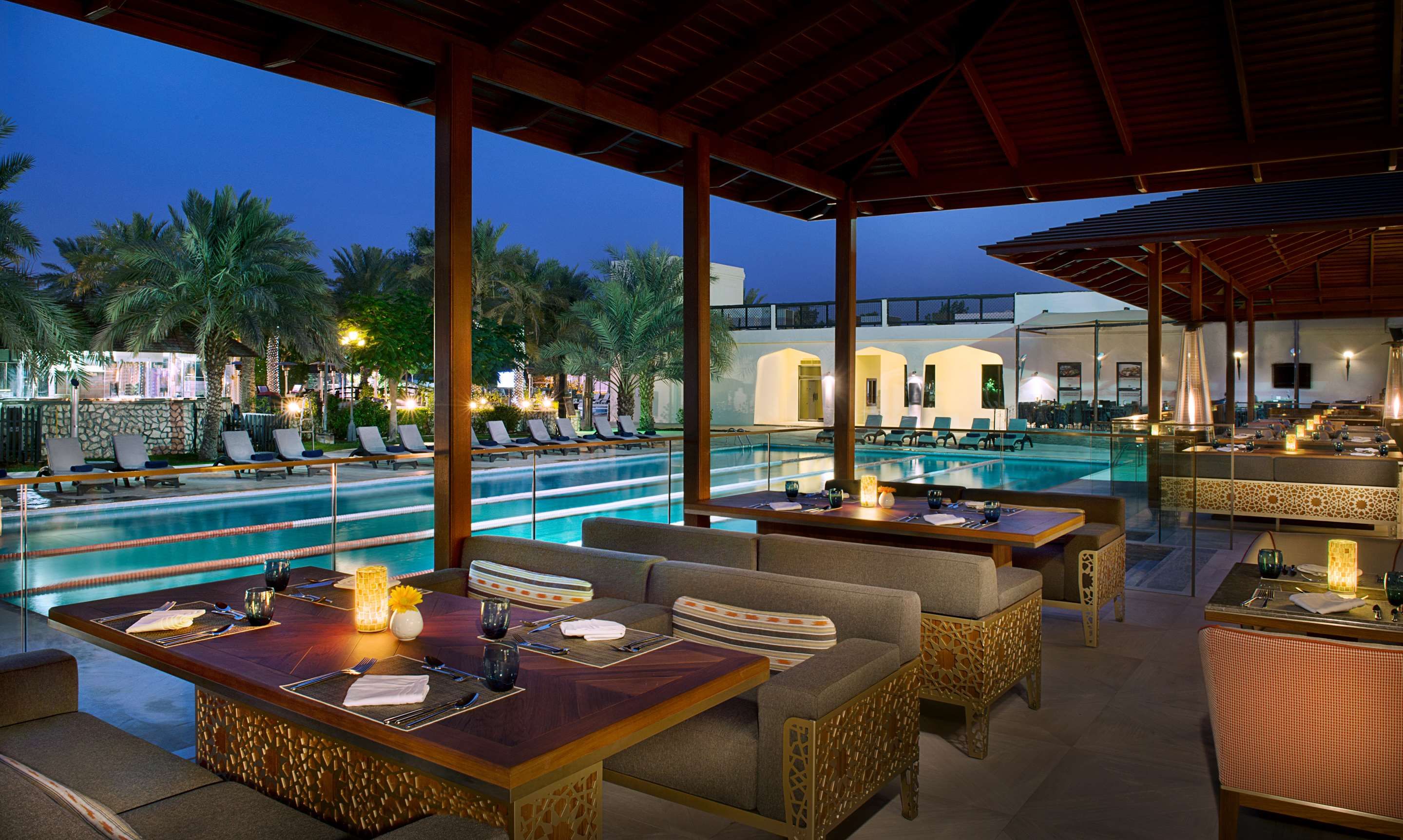 Radisson Blu Hotel and Resort Al Ain - Al-Ain - Restaurant