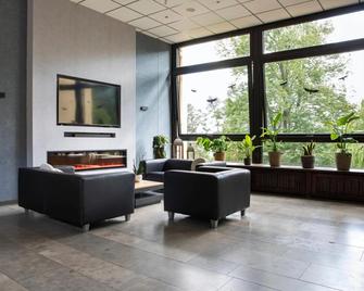 Roomingtons Hotel Franziskushöhe Lohr - Lohr am Main - Lobby