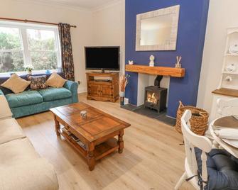 Elm Cottage - Bishop Auckland - Living room