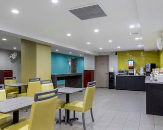 Red Roof PLUS+ Brooklyn - Flatbush Ave - Brooklyn - Restaurante