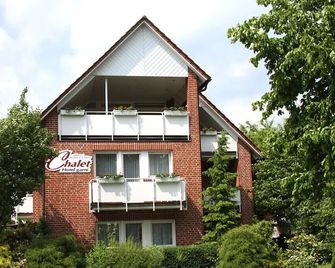 Hotel Chalet - Bad Zwischenahn - Building