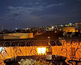 Babilyon Otel - Edessa - Balkon
