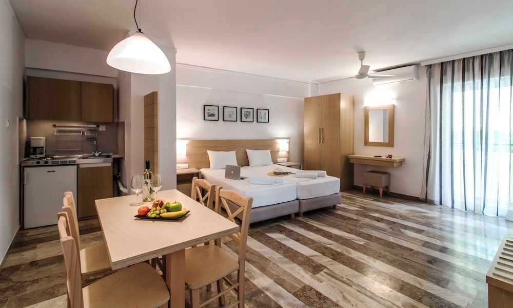 Polydoros Hotel Apartments - Palaiochora - Sala de estar