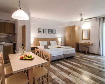 Polydoros Hotel Apartments - Palaiochora - Living room
