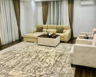 The Rudaki Apartment - Dushanbe - Living room