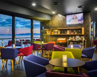 Boutique & Design Hotel Navis - Small Luxury Hotels of the World - Opatija - Lounge