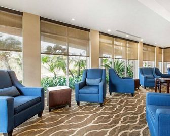 Best Western San Diego Zoo/SeaWorld Inn & Suites - סן דייגו - טרקלין