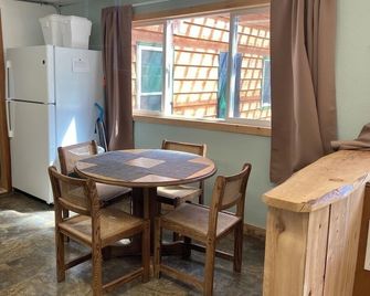 Kenai River Float-n-Fish Drift House - Cooper Landing - Comedor