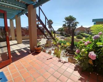 Fisherhaven Travellers Lodge - Hermanus - Balcón