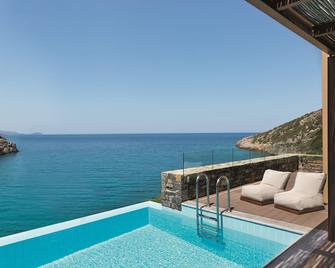 德爾斯克孚豪華別墅度假酒店 - 阿吉歐斯尼古拉斯 - 安吉斯尼古拉斯（克里特島） - 游泳池
