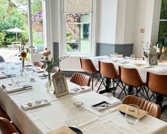 The Blue Piano Guesthouse - Birmingham - Restaurant