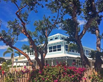 Dolphin Point Villas - Key Largo - Building