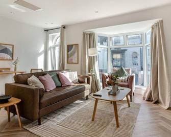 Castle View Top floor Apartment - Mumbles - Sala de estar