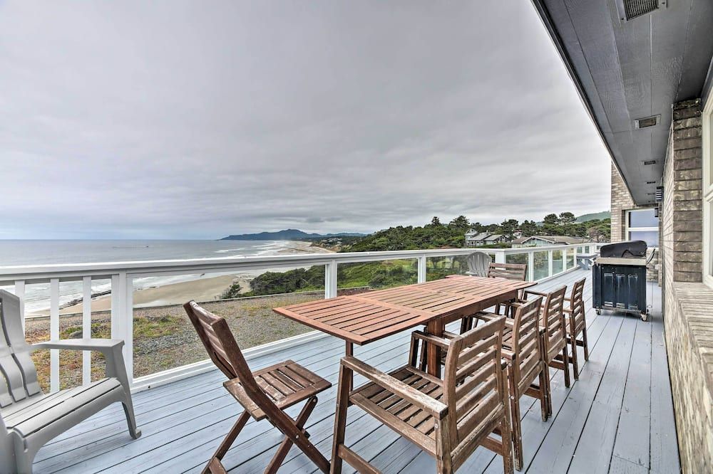Luxurious Newport Estate w/ Spa & Lighthouse Views - Newport - Balcon