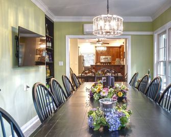 Perfect Vacation at Sand Star - Bald Head Island - Comedor