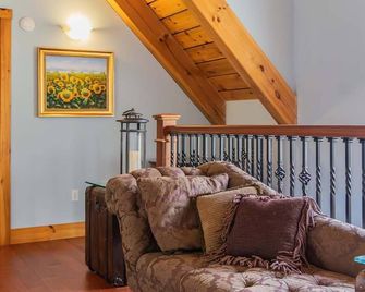 Cozy Woodland Escape Near Lakes I Adventure - Waterford