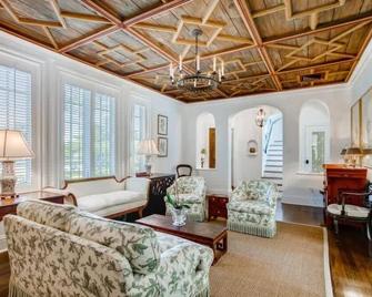 Villa Blanca - Saltwater Serenity in a Classic Mediterranean Revival Villa - West Palm Beach