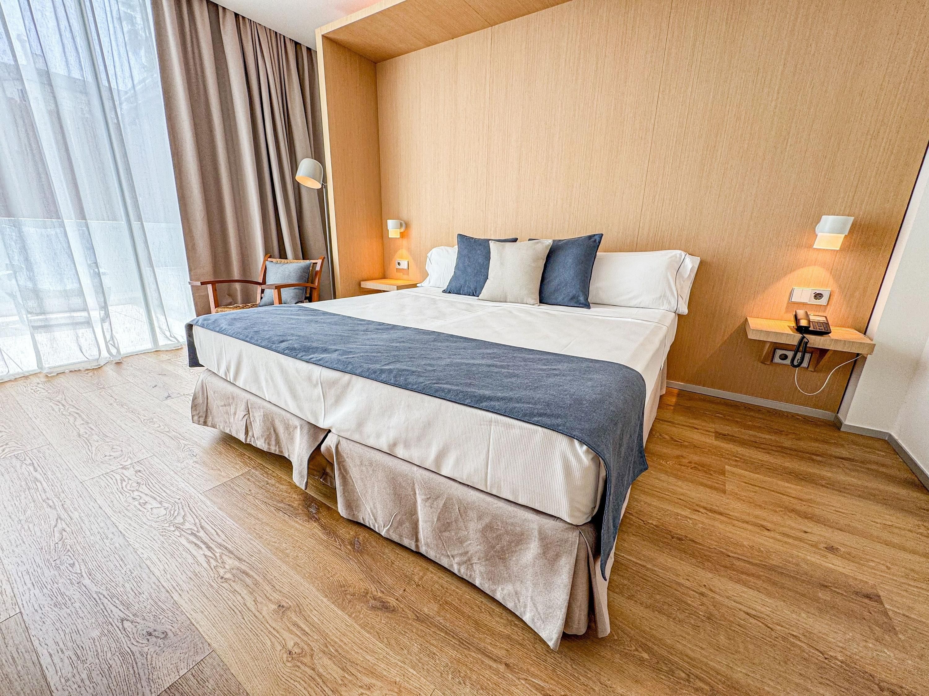 Hotel Alenti - סיטגס