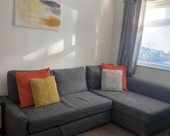 Jefferson House - Goole - Living room