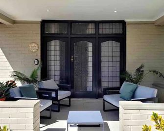Contemporary 2 bed in Suburbs - 2081 - Bulawayo - Patio