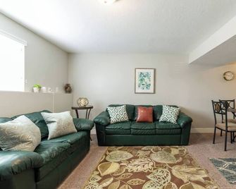 Fly Away Home - West Jordan - Wohnzimmer