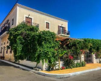 Ulysses Hotel - Methoni