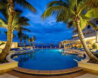 Condado Vanderbilt Hotel - San Juan - Bể bơi