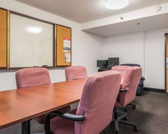 Motel 6 Elk Grove Village Il - Elk Grove Village