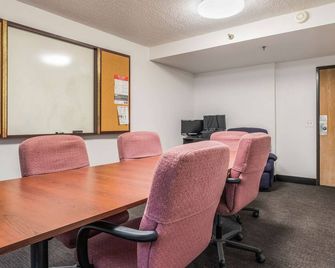 Motel 6 Elk Grove Village Il - Elk Grove Village