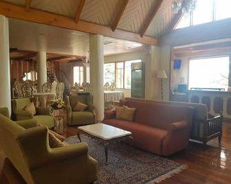 Villa Silvina Hotel And Restaurant - Baguio - Lounge