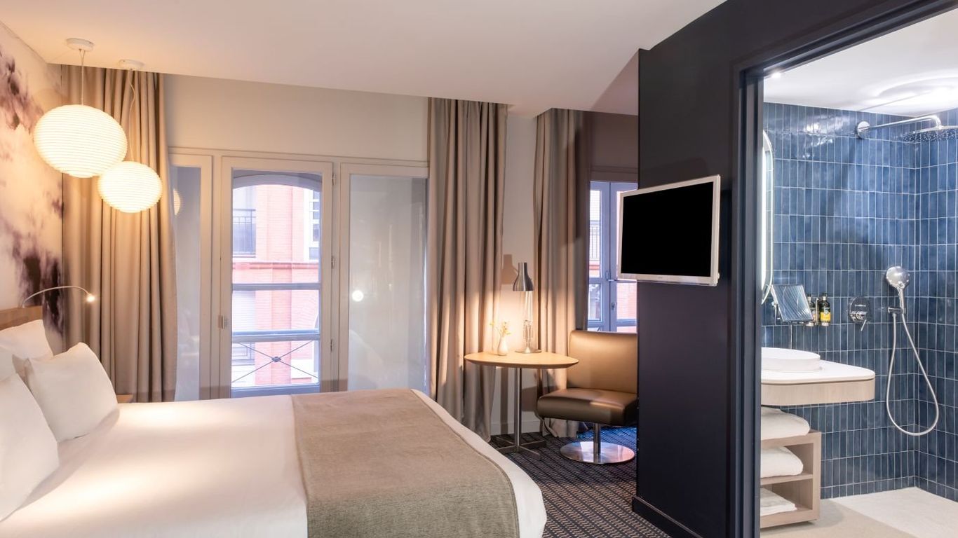 Le Grand Balcon Hotel