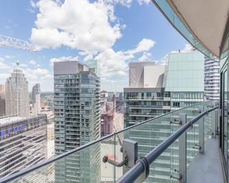 Maple Leaf Square - Toronto - Balcony