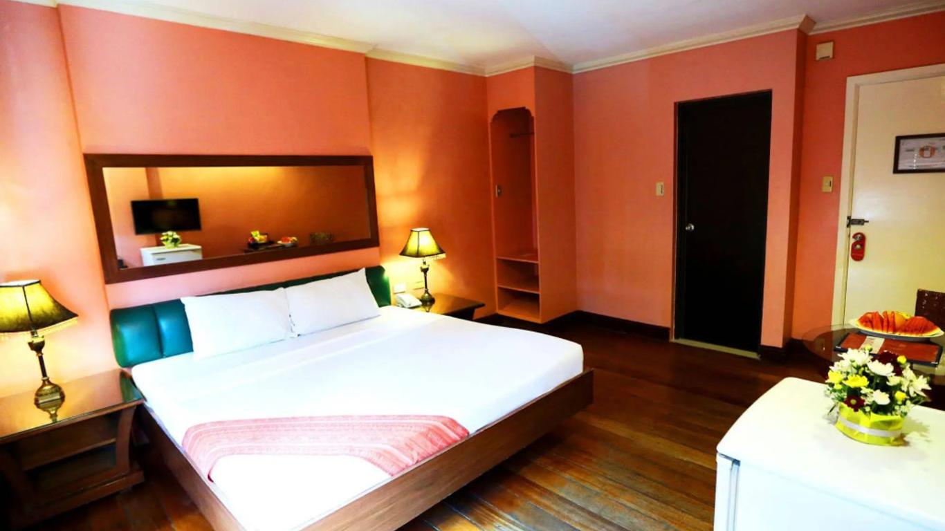 Hotel La Corona de Lipa