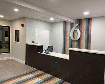 Motel 6 Soledad. Ca - Soledad - Recepción