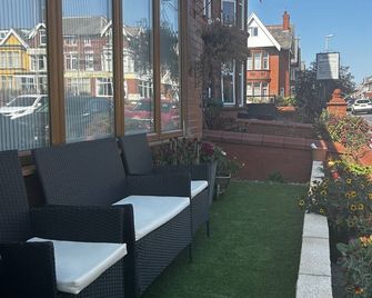 The Inglewood Hotel Adults Only - Blackpool - Balcony