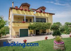 B&B Il Girasole - Агрополи - Здание