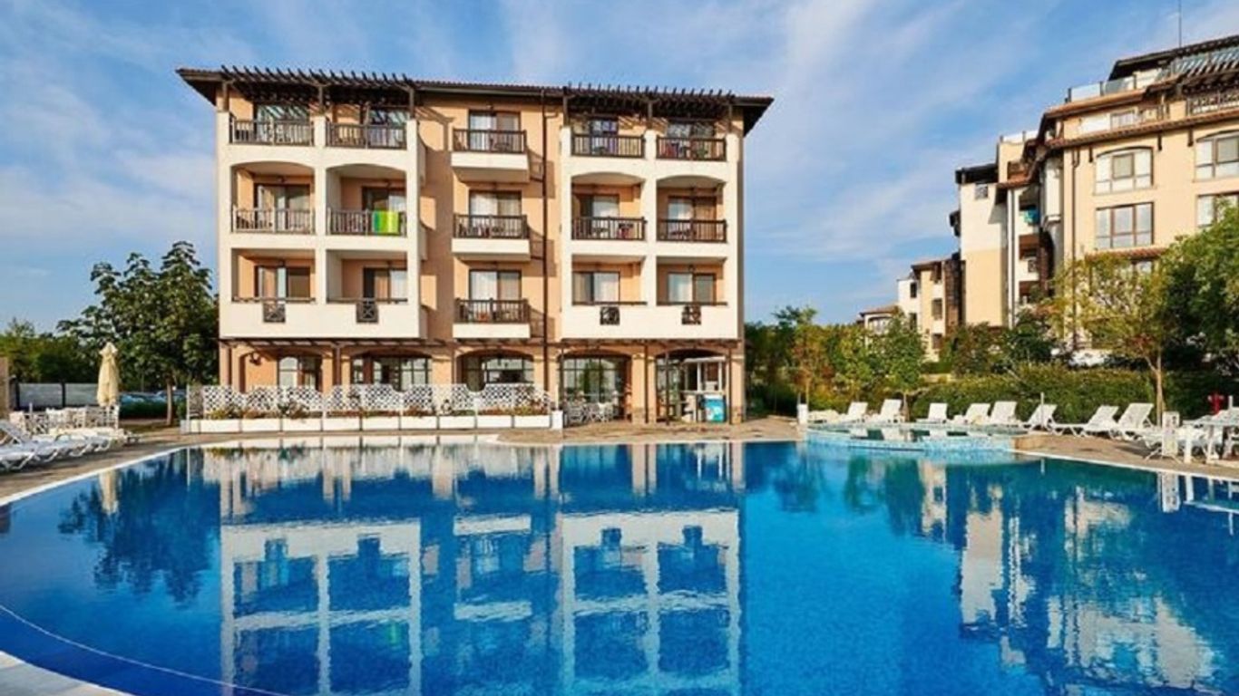 Oasis Del Mare Resort